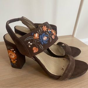 Anne Klein Brown Floral Heels